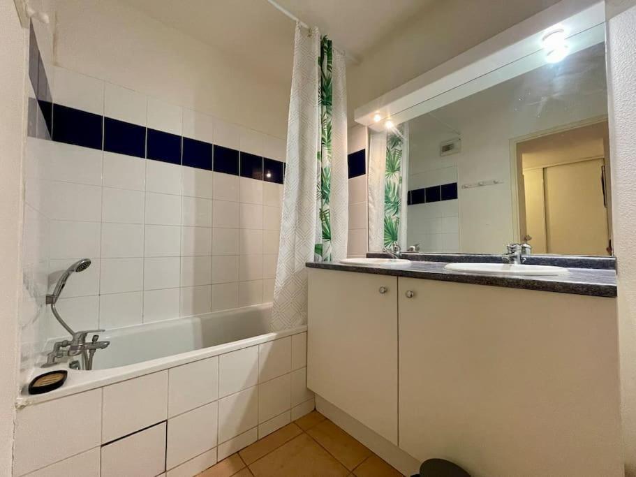 L'Appartement Michelet - Parking Prive Et Gratuit - 2Km Cite Medievale Каркассонн Екстер'єр фото